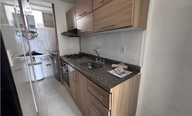 SE ARRIENDA AMPLIO Y HERMOSO APTO EN PROVENZA