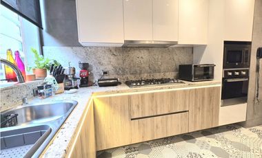 SE ARRIENDA AMOBLADO APARTAMENTO EN LA CABRERA