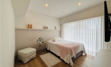 Casa en unidad cerrada en el retiro sector la María.