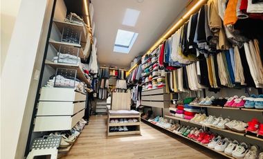 Casa en unidad cerrada en el retiro sector la María.