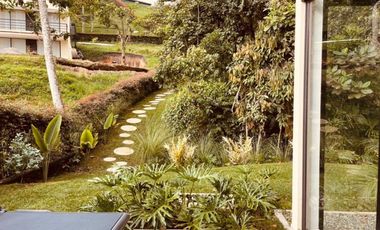 SE VENDE LUJOSA CASA CAMPESTRE - VA ARMENIA/CIRCASIA