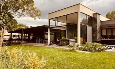 SE VENDE LUJOSA CASA CAMPESTRE - VA ARMENIA/CIRCASIA