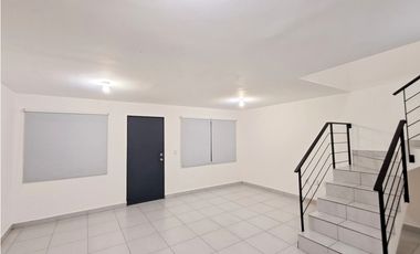 CASA DE ESQUINA EN VENTA EN ZAKIA EL MARQUES QUERETARO GIH