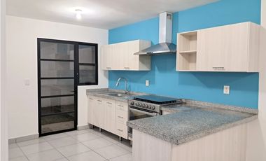 CASA DE ESQUINA EN VENTA EN ZAKIA EL MARQUES QUERETARO GIH