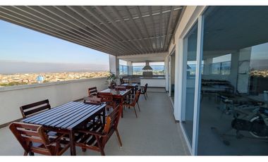 En renta departamento con vista al mar en Manta