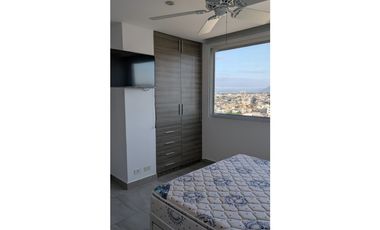 En renta departamento con vista al mar en Manta