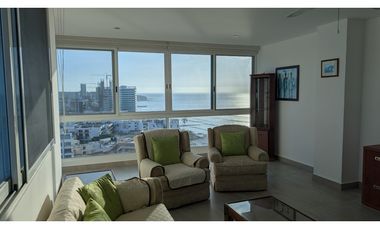 En renta departamento con vista al mar en Manta