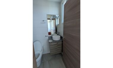 En renta departamento con vista al mar en Manta