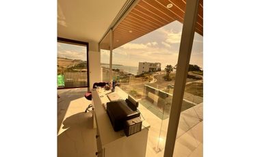 En venta hermosa casa vista al mar Ciudad del mar