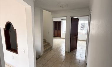 CASA CONJUNTO VISTA CAMPESTRE APARTAMENTO EN VENTA  3 HABITACIONES + SERVICIO CASA DE DOS NIVELES MAS ALTILLO   190m2 FLORIDABLANCA  AT