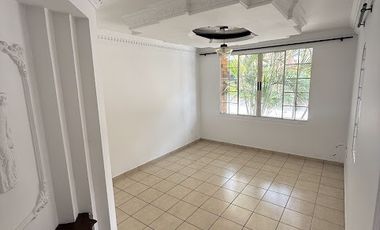 CASA CONJUNTO VISTA CAMPESTRE APARTAMENTO EN VENTA  3 HABITACIONES + SERVICIO CASA DE DOS NIVELES MAS ALTILLO   190m2 FLORIDABLANCA  AT