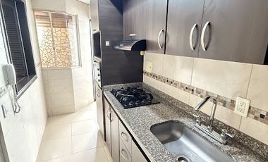 CASA CONJUNTO VISTA CAMPESTRE APARTAMENTO EN VENTA  3 HABITACIONES + SERVICIO CASA DE DOS NIVELES MAS ALTILLO   190m2 FLORIDABLANCA  AT