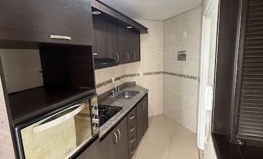 CASA CONJUNTO VISTA CAMPESTRE APARTAMENTO EN VENTA  3 HABITACIONES + SERVICIO CASA DE DOS NIVELES MAS ALTILLO   190m2 FLORIDABLANCA  AT