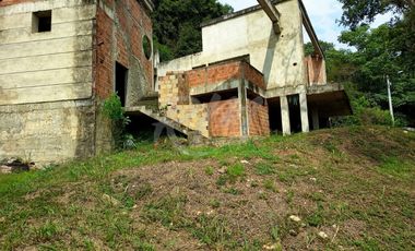 Venta Casa Anapoima Conjunto Cerrado en Obra Gris