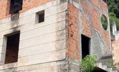 Venta Casa Anapoima Conjunto Cerrado en Obra Gris
