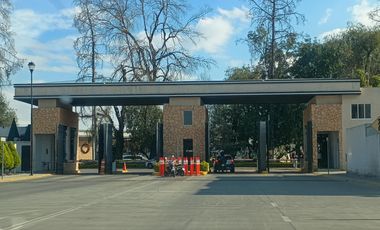 Casa en condominio en Paseos del Bosque, 3 recámaras y 2 estacionamientos