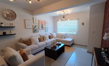 Casa en condominio en Paseos del Bosque, 3 recámaras y 2 estacionamientos