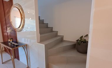 Casa en condominio en Paseos del Bosque, 3 recámaras y 2 estacionamientos