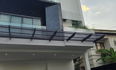 4 Bedroom Villa for sale in Phra Khanong Nuea, Bangkok