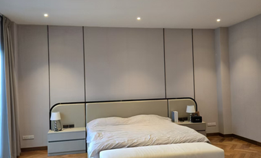 4 Bedroom Villa for sale in Phra Khanong Nuea, Bangkok