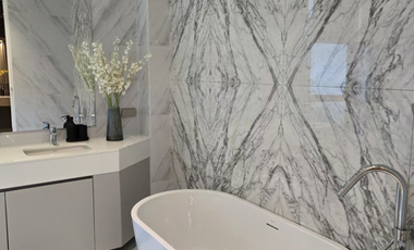 4 Bedroom Villa for sale in Phra Khanong Nuea, Bangkok