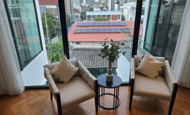 4 Bedroom Villa for sale in Phra Khanong Nuea, Bangkok