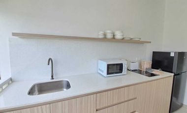 Studio Condo with Sea View and Beach Access