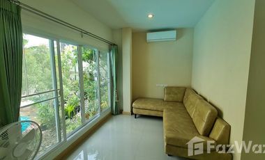 Lanna style pool villa with garden