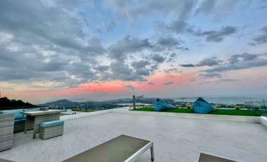 Newly Renovated, 2 Bedrooms Pool Villa with Sea View