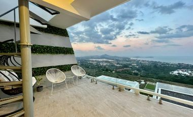 Newly Renovated, 2 Bedrooms Pool Villa with Sea View