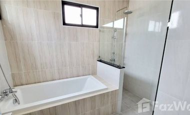 Investment Opportunity! House for Sale with Tenant – High Re