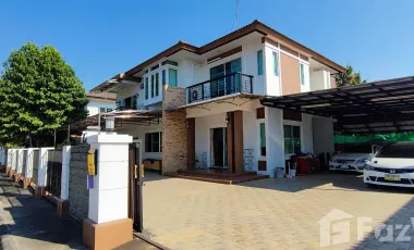 House for rent 4 beds 5 baths 6 parking lots in Sankamphang
