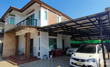 House for rent 4 beds 5 baths 6 parking lots in Sankamphang