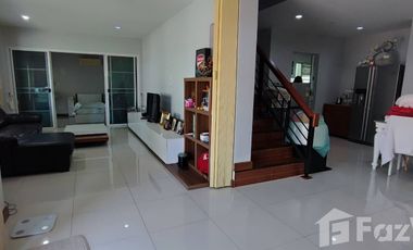 House for rent 4 beds 5 baths 6 parking lots in Sankamphang