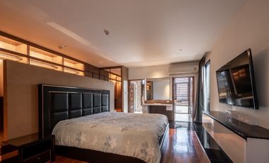 12 Bedroom Villa for sale in Hua Mak, Bangkok