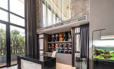 12 Bedroom Villa for sale in Hua Mak, Bangkok