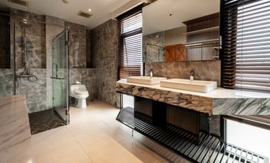 12 Bedroom Villa for sale in Hua Mak, Bangkok