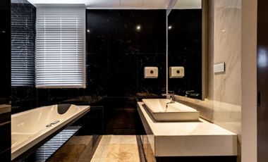 12 Bedroom Villa for sale in Hua Mak, Bangkok