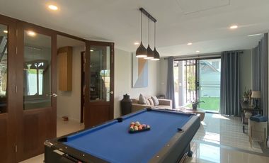 For rent Luxury in this stunning modern-style pool villa