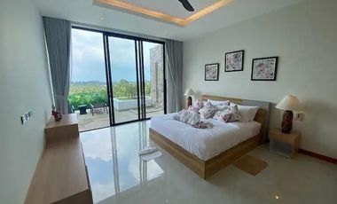 Resonant Villa: MA Seaview Exclusive, 300 SqM w/ 3 Beds