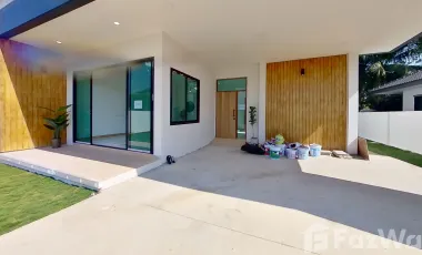 4 Bedroom House for sale in San Sai Luang, Chiang Mai