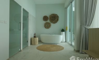 Beachfront Pool Villas