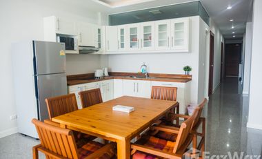 4 Bedroom Condo for rent at The Bay Condominium