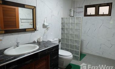 6 Bedroom House for sale in Luang Nuea, Chiang Mai