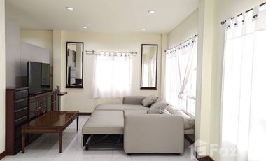 Spacious 3 bedroom 2 bath House Near the Sea Fully furnished