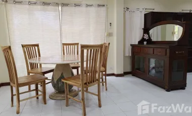 Spacious 3 bedroom 2 bath House Near the Sea Fully furnished