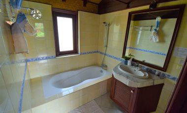 5 Bedroom Villa for rent at Coconut Paradise