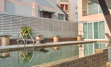 20 Bedroom Hotel for sale in Chang Khlan, Chiang Mai