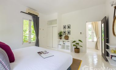 Beach Paradise Awaits! Treat Yourself to a Charming Beach Cottage