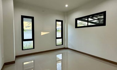 3 Bedroom House for sale in Saraphi, Chiang Mai
